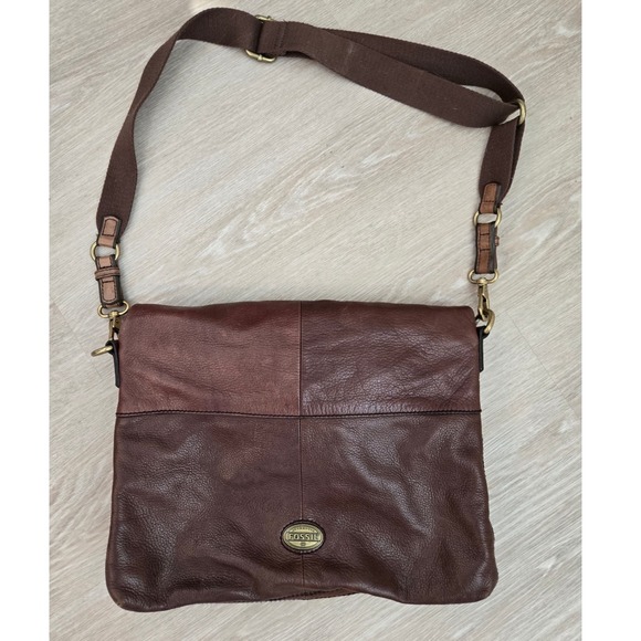 Fossil Handbags - Fossil Explorer Leather Foldover Brown Crossbody Bag Messenger Satchel